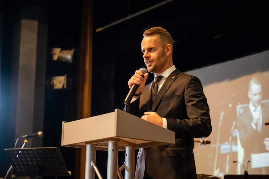 Moderátor galerie 0